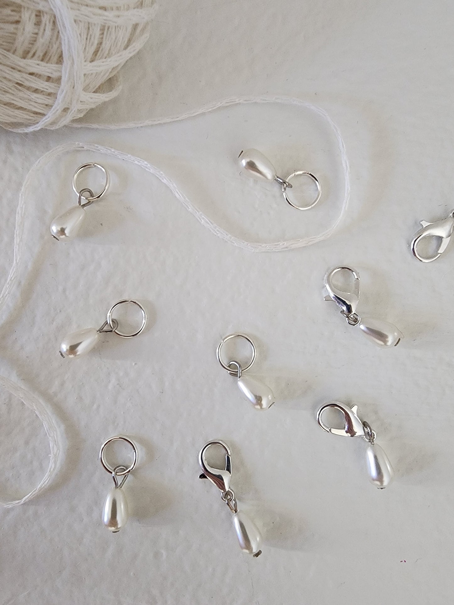 Sterling Silver Plated Glass Pearl Stich Markers with Clasp (4pcs)