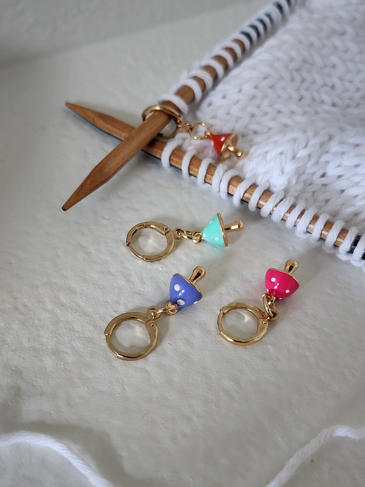 Mushroom  W/ 12 mm Clasp (4pcs)