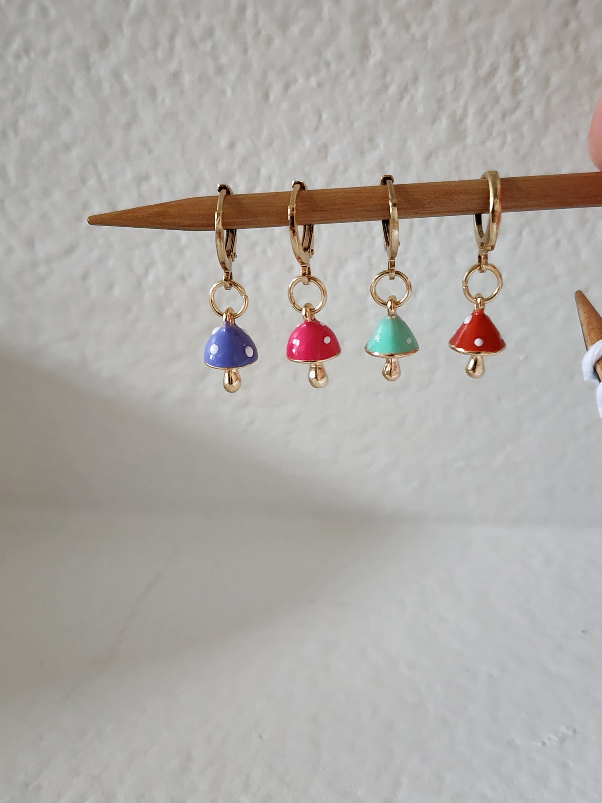 Mushroom  W/ 12 mm Clasp (4pcs)