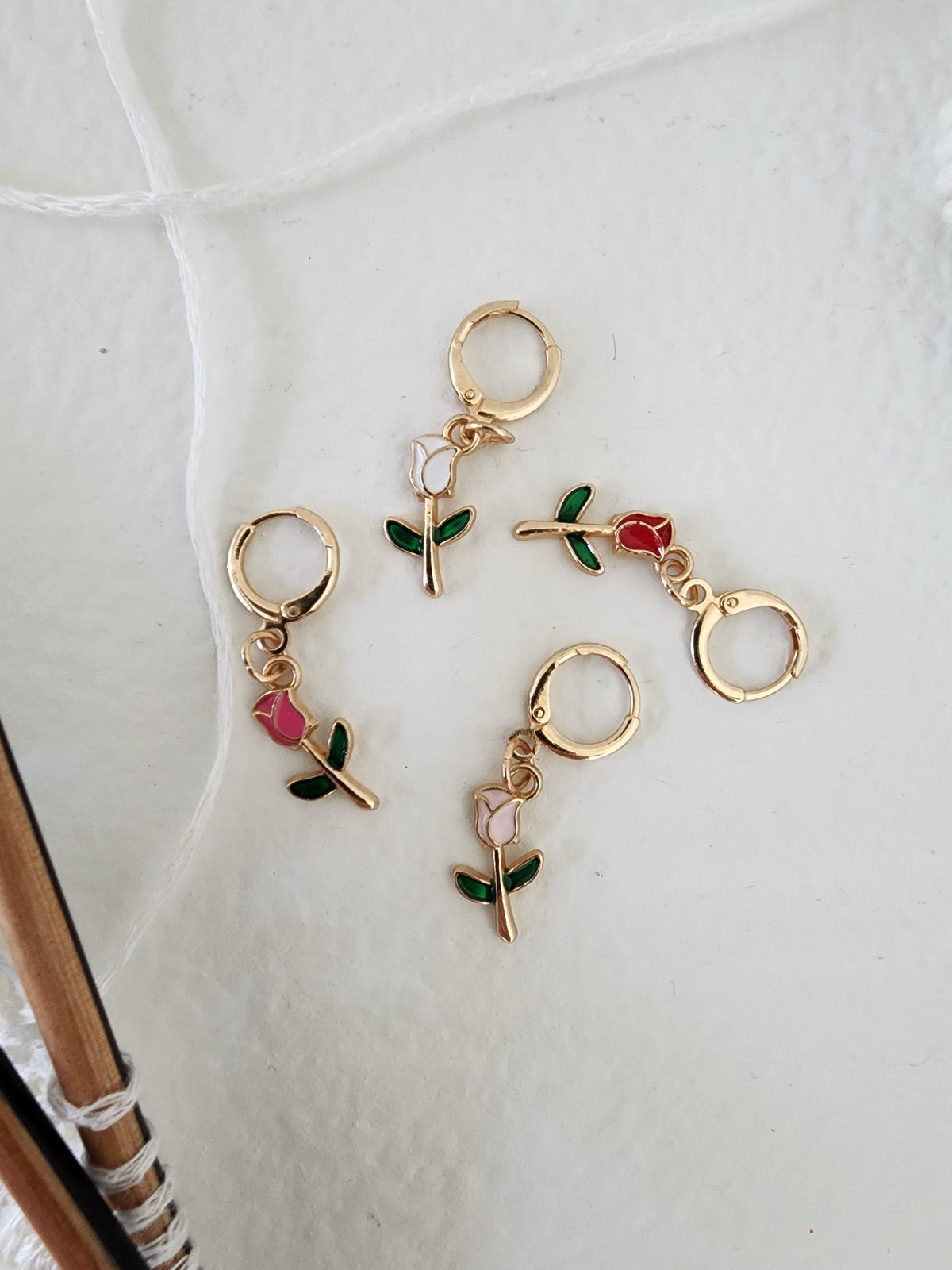 Metal Tulip Stich Markers with Clasp (4pcs)