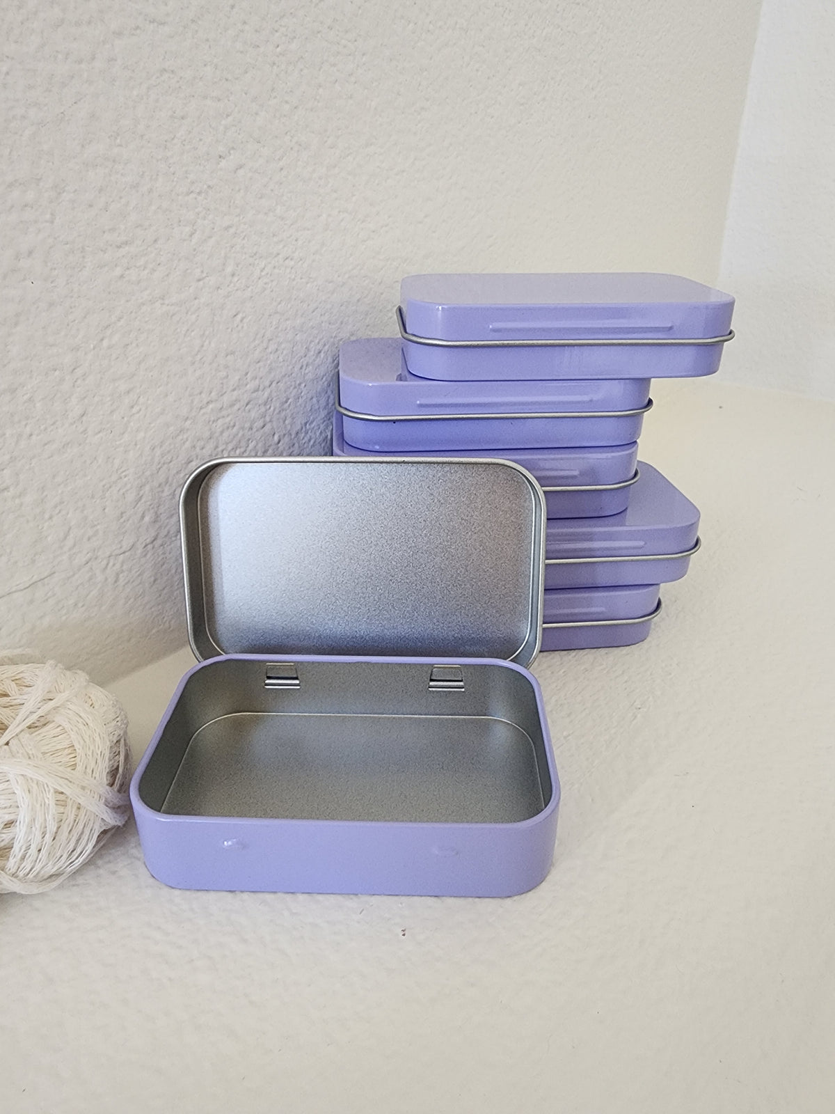 Metal Notions Tin – Lavender (3.7 x 2.4 x 0.8)